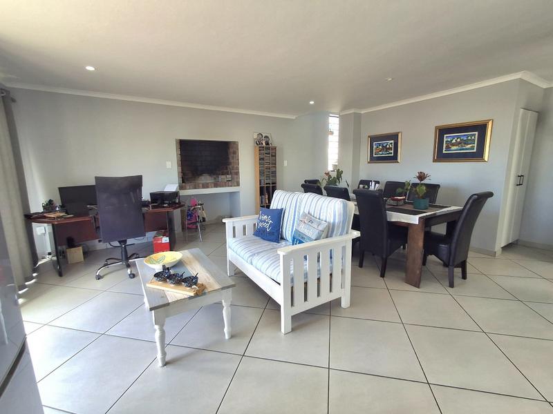 2 Bedroom Property for Sale in Britannia Bay Western Cape